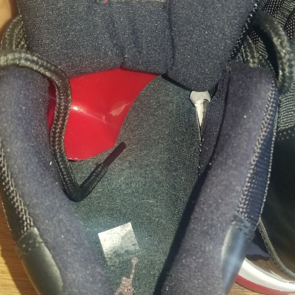 Jordan 11 breds - Picture 7 of 8